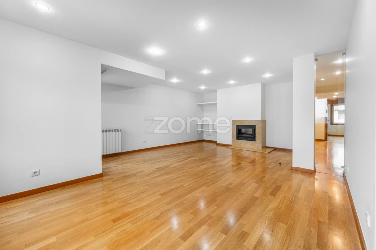 Apartamento T3 para Arrendamento em Matosinhos e Leça da Palmeira Foto 9