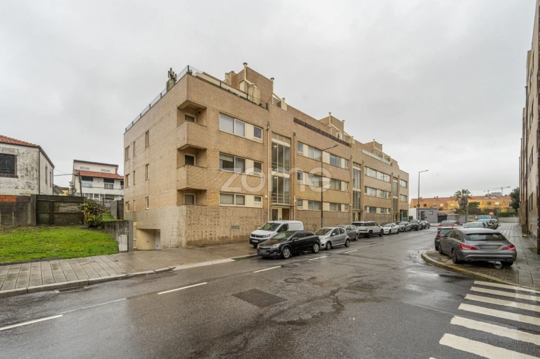 Apartamento T3 para Arrendamento em Matosinhos e Leça da Palmeira Foto 26
