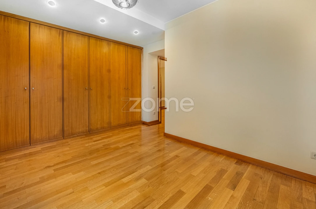 Apartamento T3 para Arrendamento em Matosinhos e Leça da Palmeira Foto 15