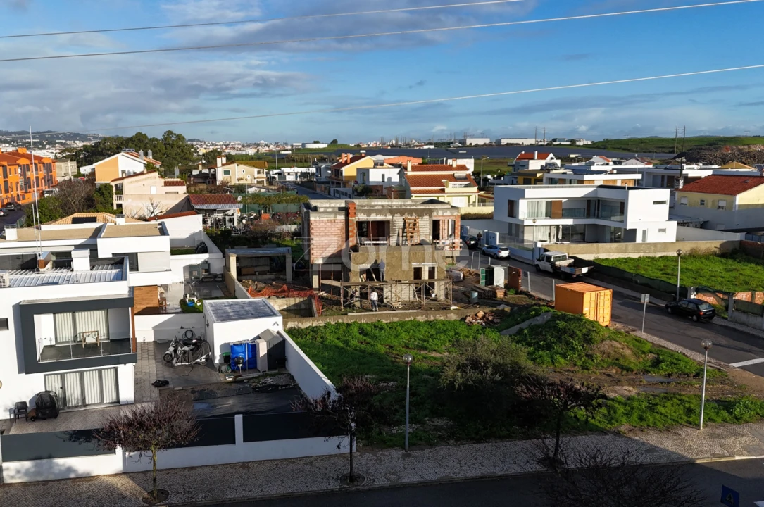 Moradia T4 para Venda em São Domingos de Rana Foto 15