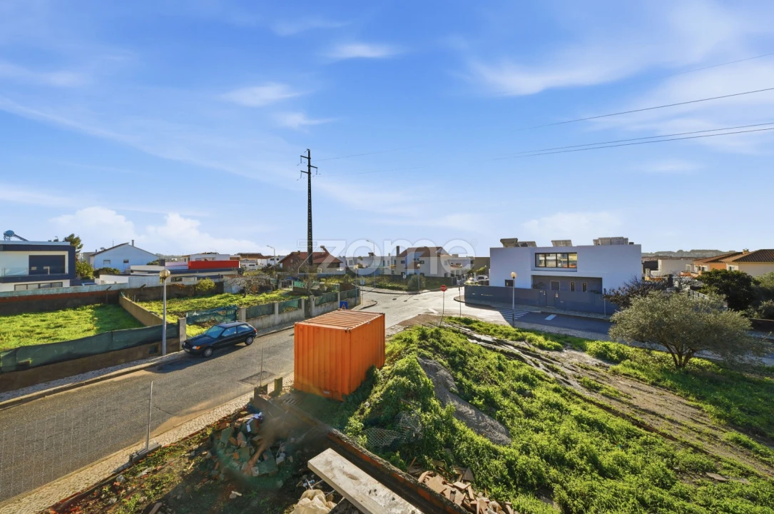 Moradia T4 para Venda em São Domingos de Rana Foto 18