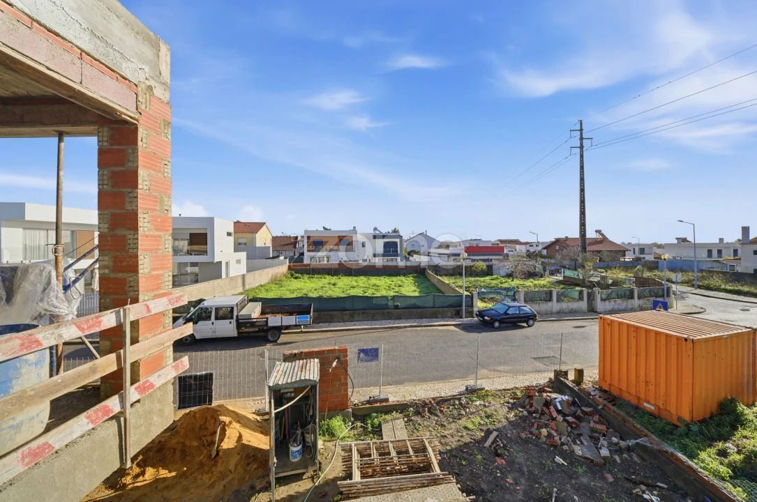 Moradia T4 para Venda em São Domingos de Rana Foto 19