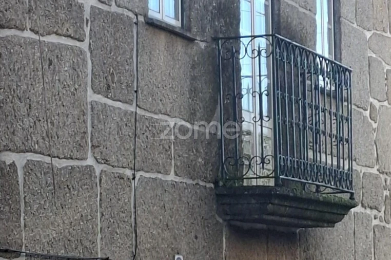 Moradia T4 para Venda em Ervedal e Vila Franca da Beira Foto 13