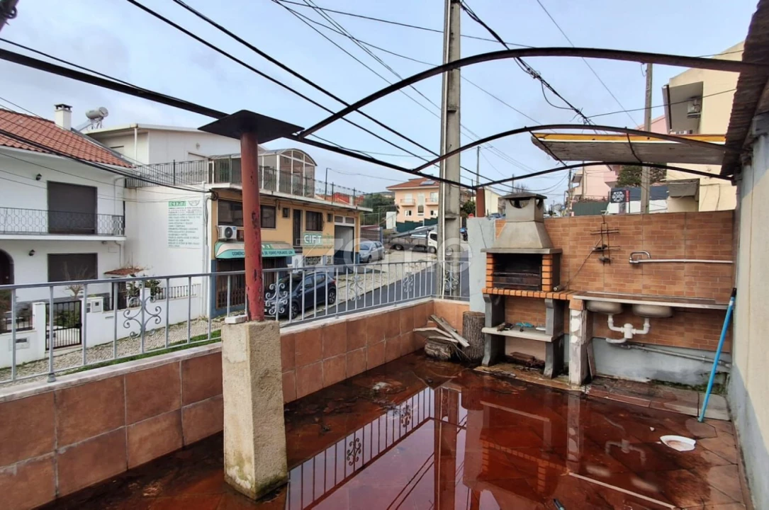 Moradia T3 para Venda em Pontinha e Famões Foto 11