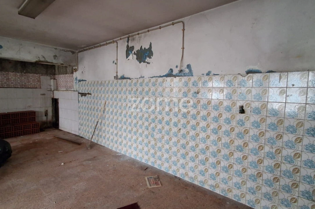 Moradia T3 para Venda em Pontinha e Famões Foto 13