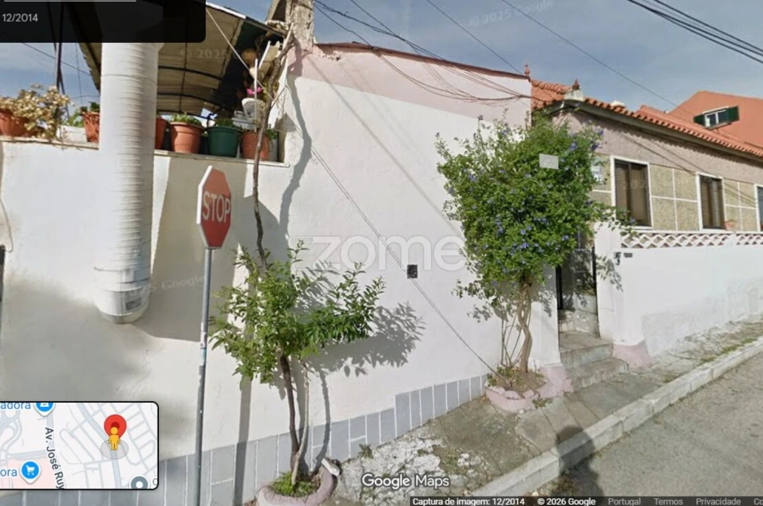 Moradia T3 para Venda em Pontinha e Famões Foto 1