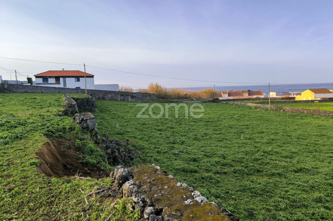 Terreno para Venda em Rabo de Peixe Foto 14