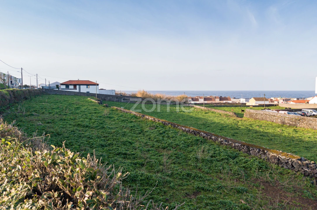 Terreno para Venda em Rabo de Peixe Foto 5