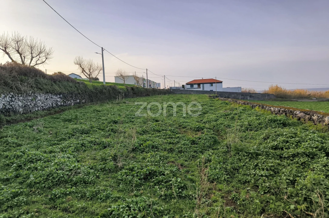Terreno para Venda em Rabo de Peixe Foto 10