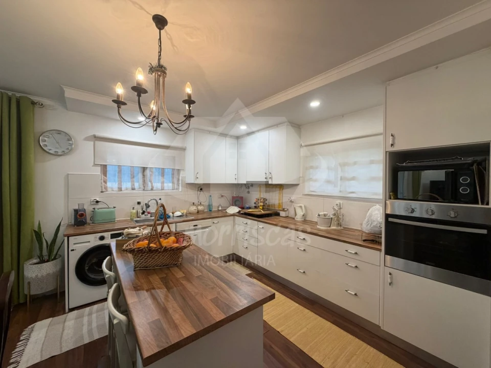 Moradia T6 para Venda em Ramada e Caneças Foto 4