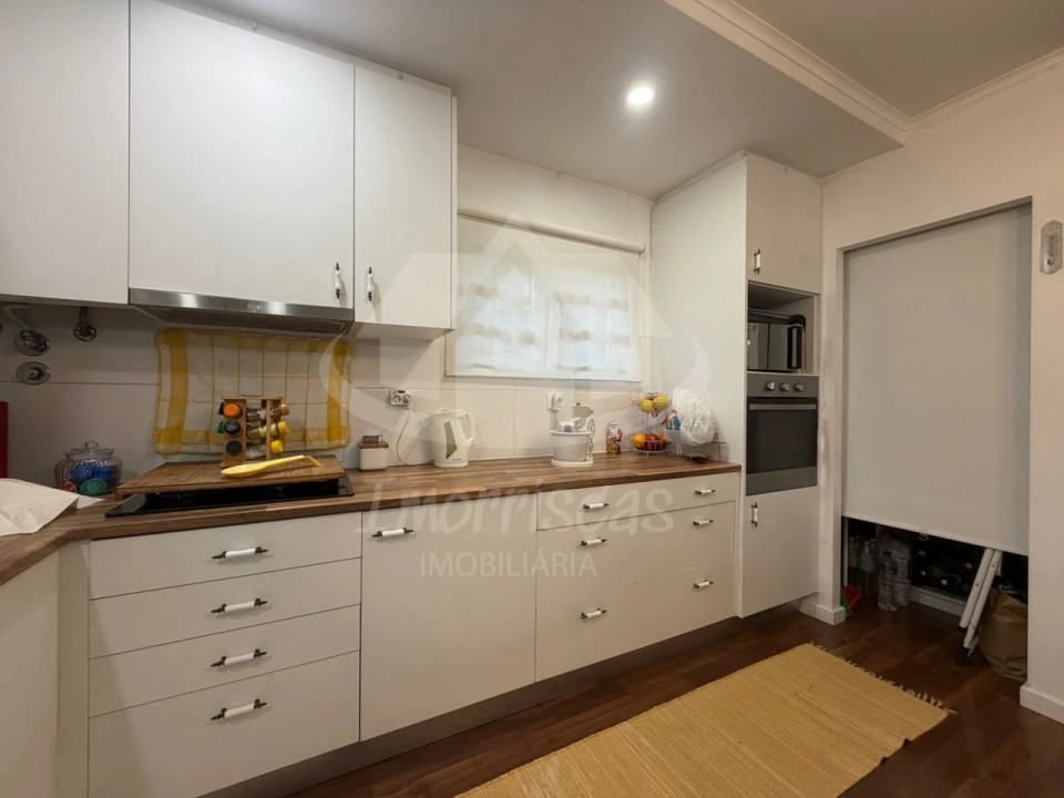 Moradia T6 para Venda em Ramada e Caneças Foto 7