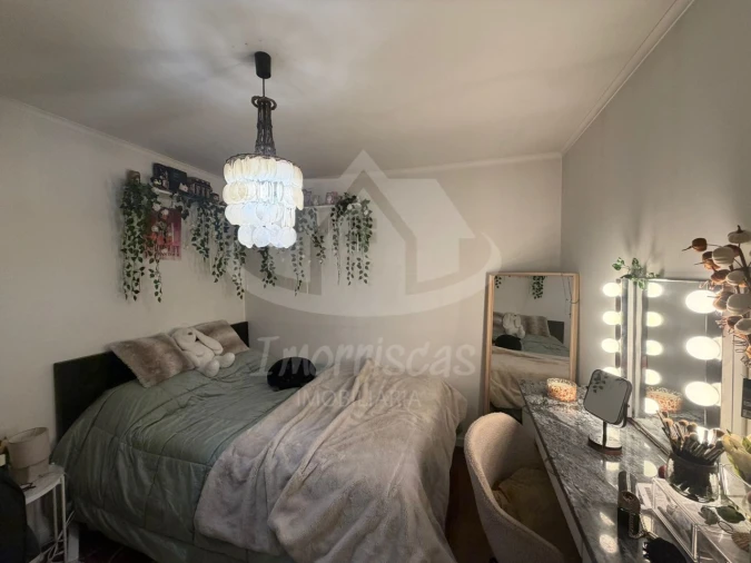 Moradia T6 para Venda em Ramada e Caneças Foto 11