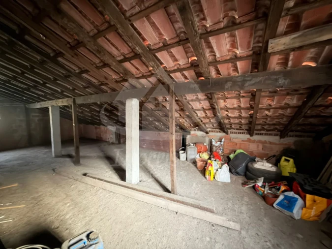 Moradia T6 para Venda em Ramada e Caneças Foto 33