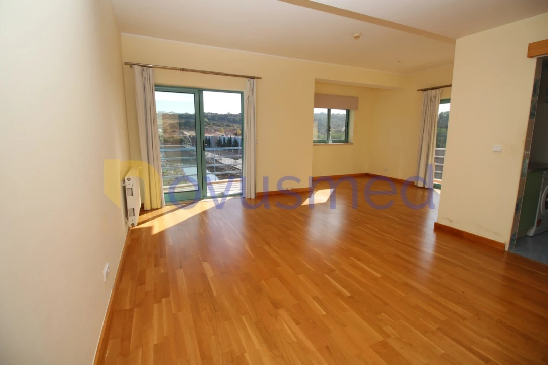 Apartamento T2 para Venda em Albufeira e Olhos de Água Foto 3