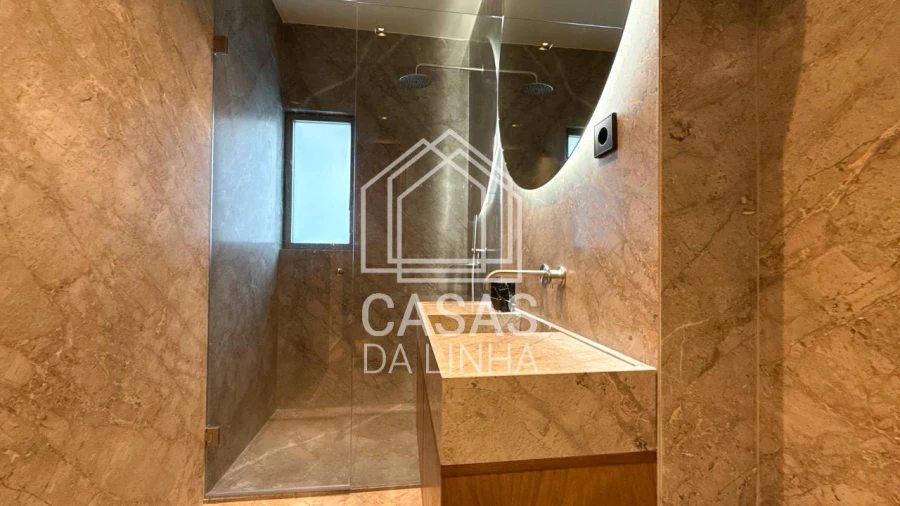 Apartamento T4 para Arrendamento em Avenidas Novas Foto 18