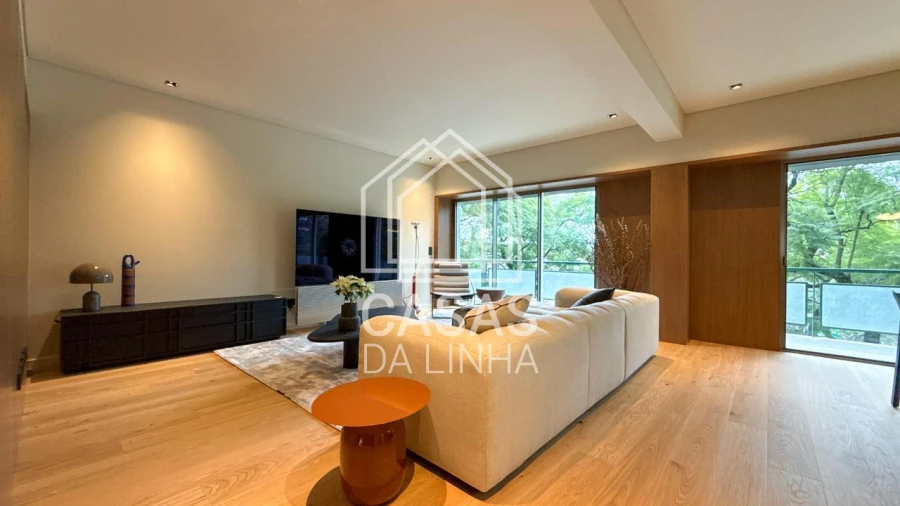 Apartamento T4 para Arrendamento em Avenidas Novas Foto 12