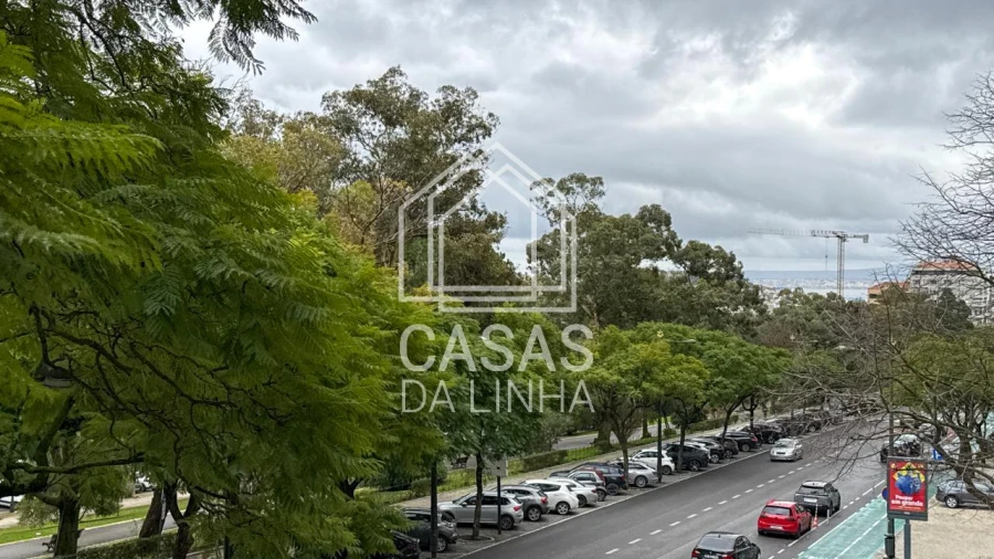 Apartamento T4 para Arrendamento em Avenidas Novas Foto 34