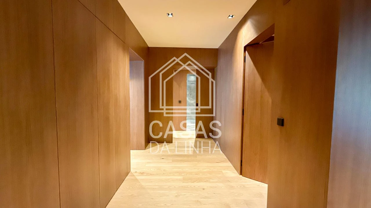 Apartamento T4 para Arrendamento em Avenidas Novas Foto 15