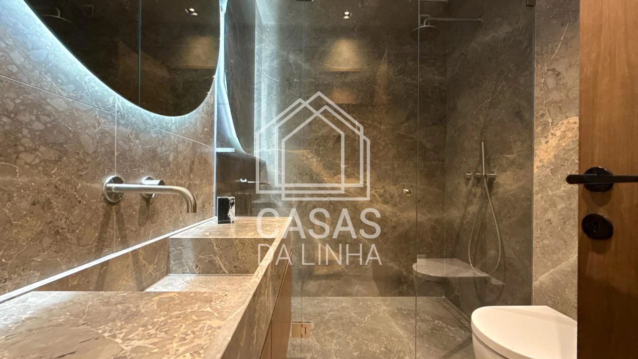 Apartamento T4 para Arrendamento em Avenidas Novas Foto 29