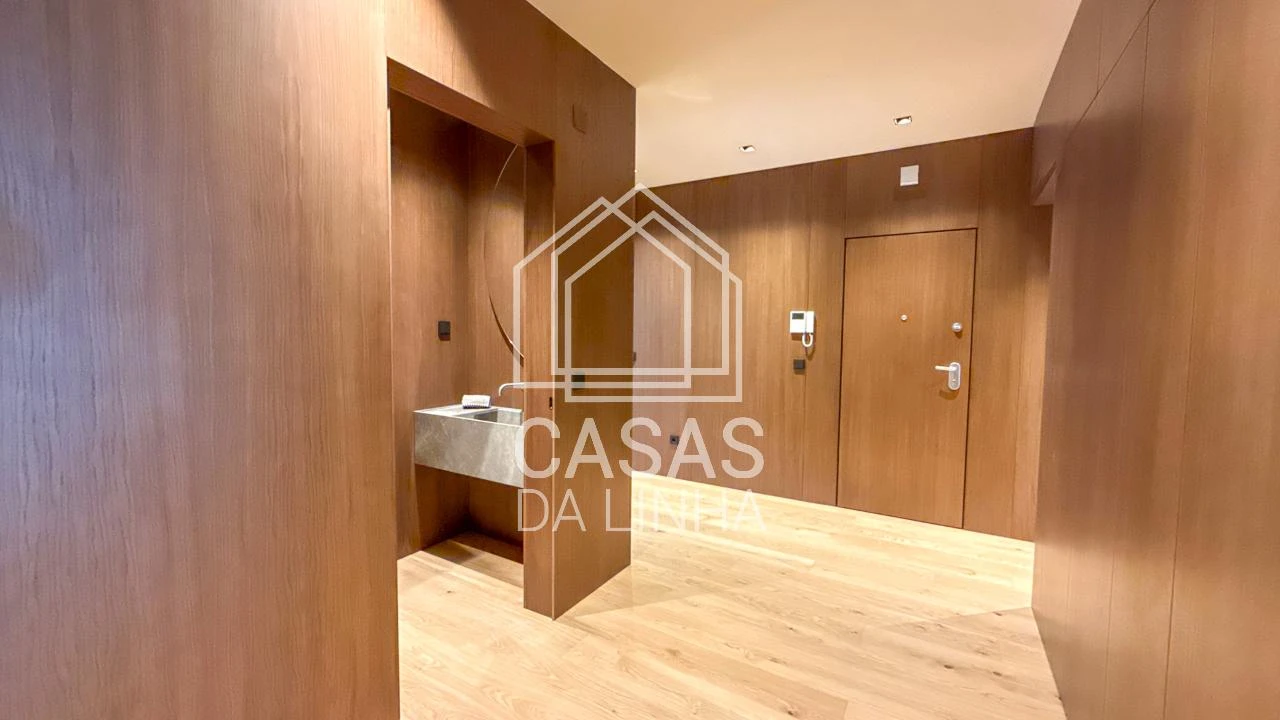 Apartamento T4 para Arrendamento em Avenidas Novas Foto 32