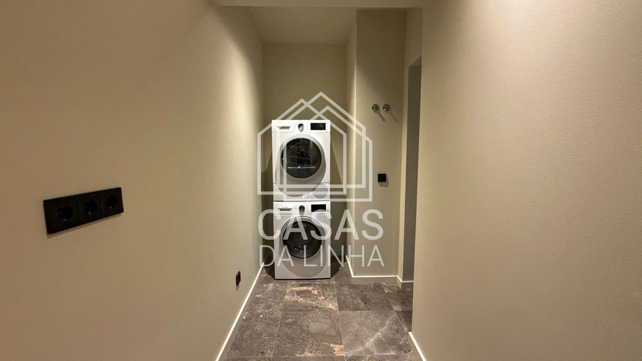 Apartamento T4 para Arrendamento em Avenidas Novas Foto 35