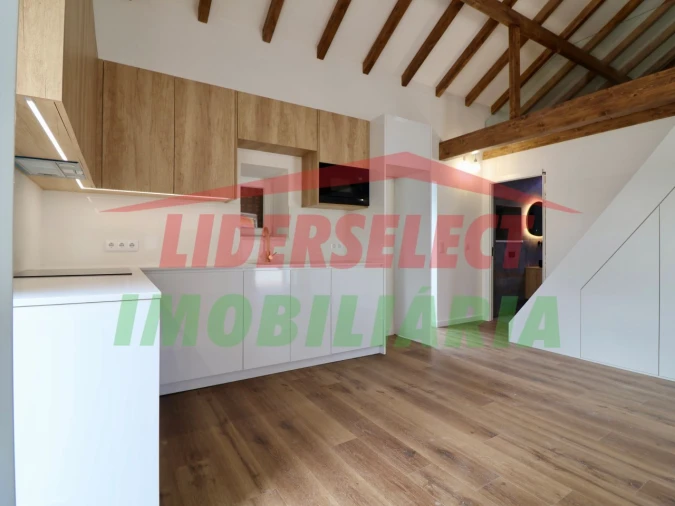 Moradia T1 para Venda em Silveira Foto 3