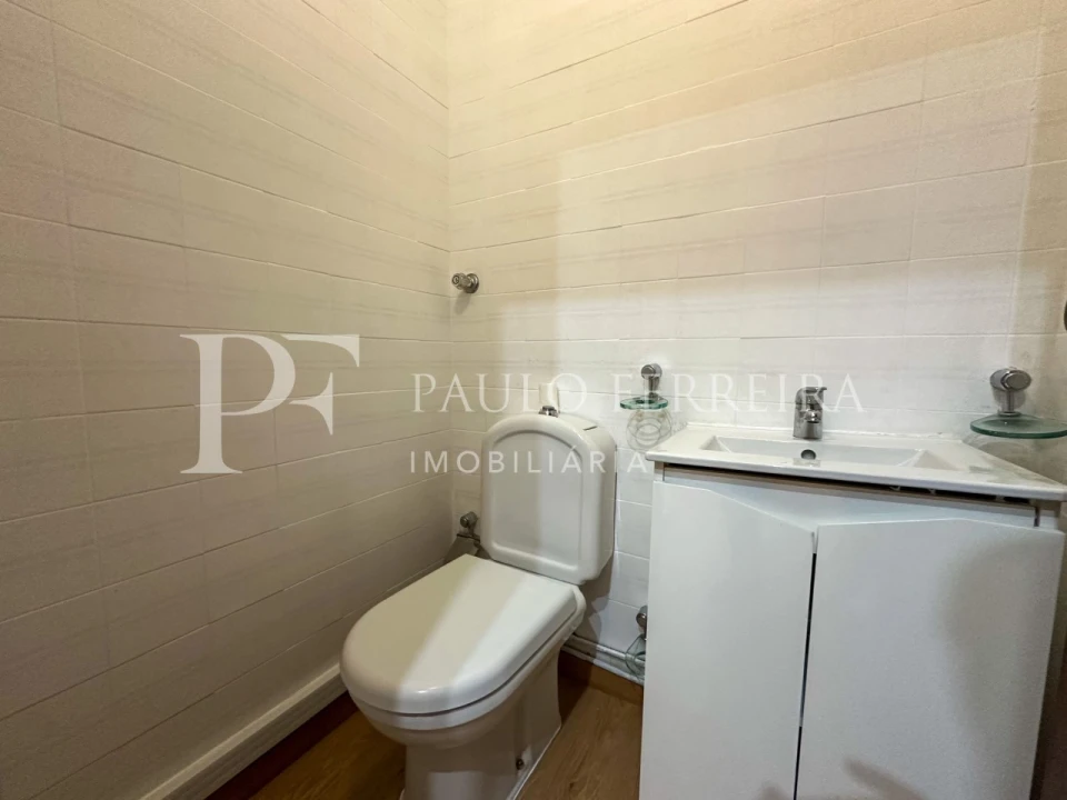 Apartamento T3 para Arrendamento em Vila Nova de Famalicão e Calendário Foto 10