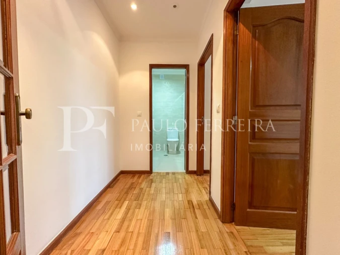 Apartamento T3 para Arrendamento em Vila Nova de Famalicão e Calendário Foto 12