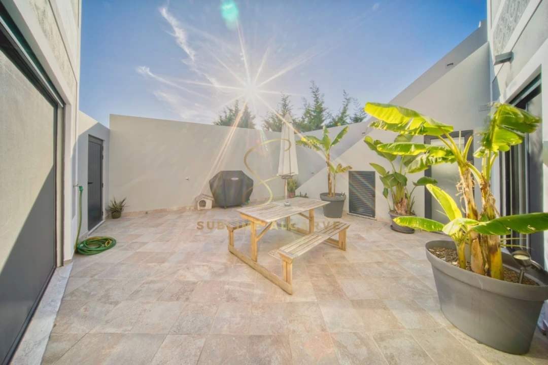 Moradia T2 para Venda em Odiaxere Foto 18