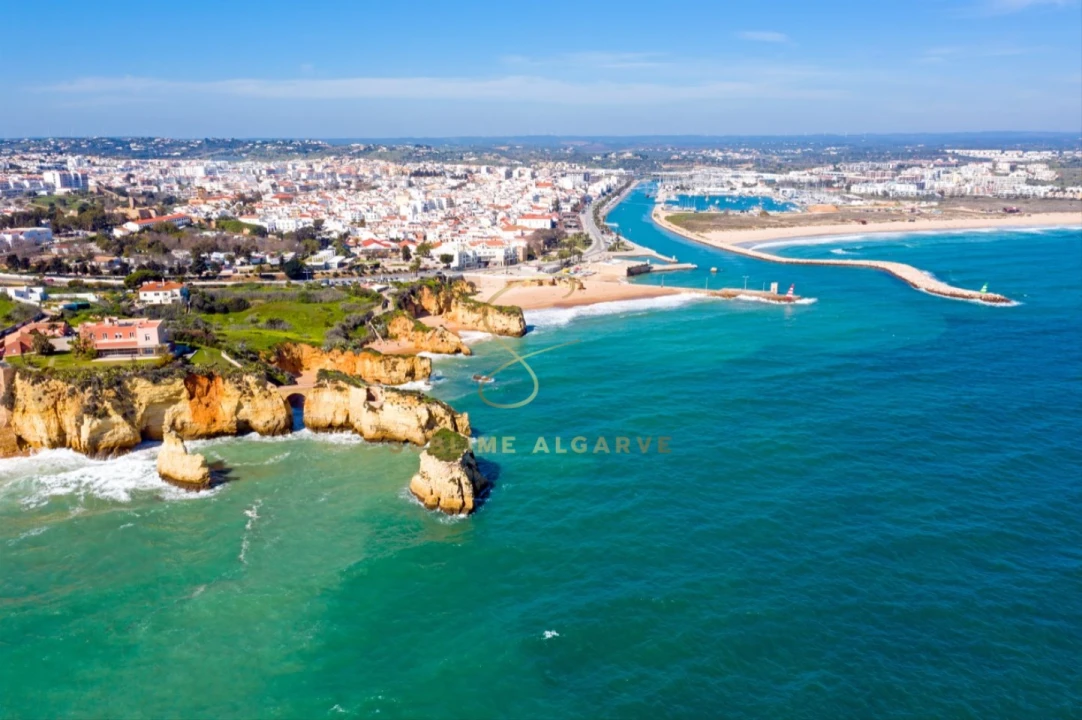 Moradia T2 para Venda em Odiaxere Foto 22