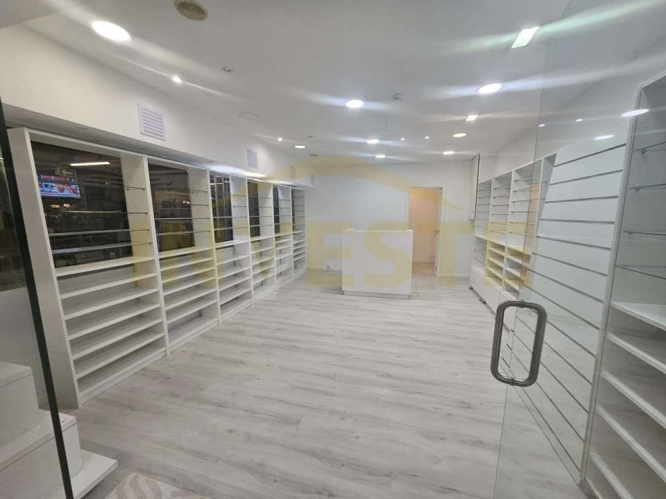 Loja para Arrendamento em Oeiras e São Julião da Barra, Paço de Arcos e Caxias Foto 4