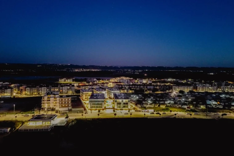 Apartamento T2 para Venda em São Martinho do Porto Foto 44