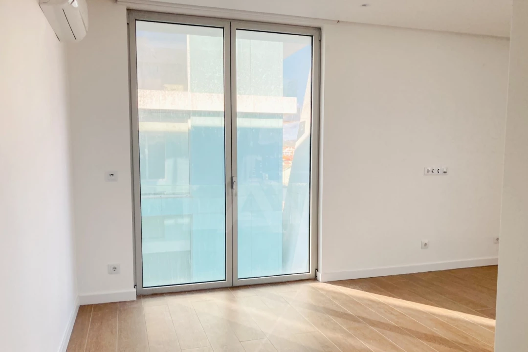 Apartamento T1 para Venda em São Martinho do Porto Foto 7