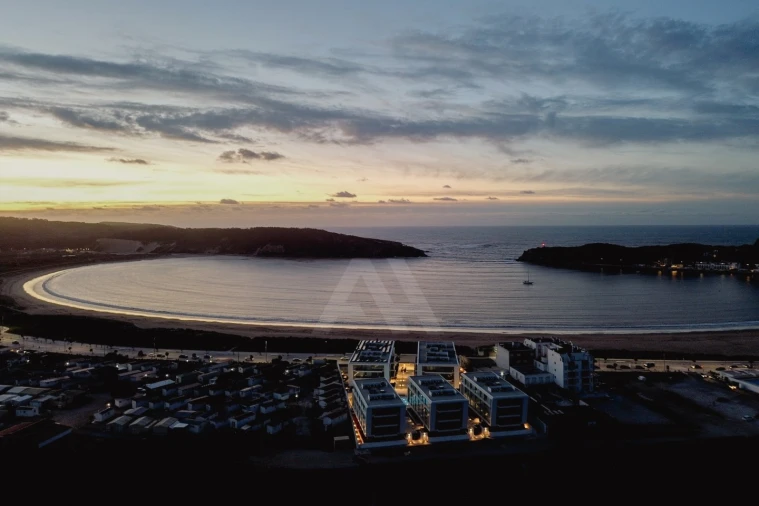 Apartamento T3 para Venda em São Martinho do Porto Foto 21