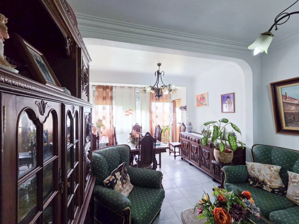 Apartamento T2 para Venda em Palhais e Coina Foto 9