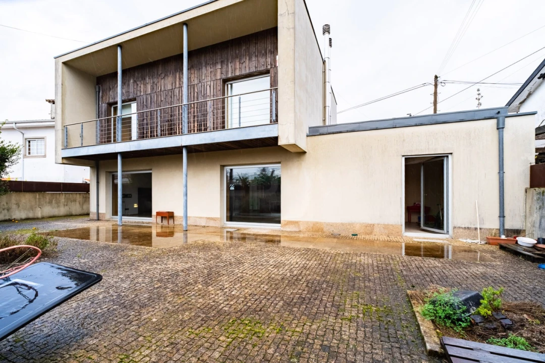 Moradia T3 para Venda em Paredes Foto 1