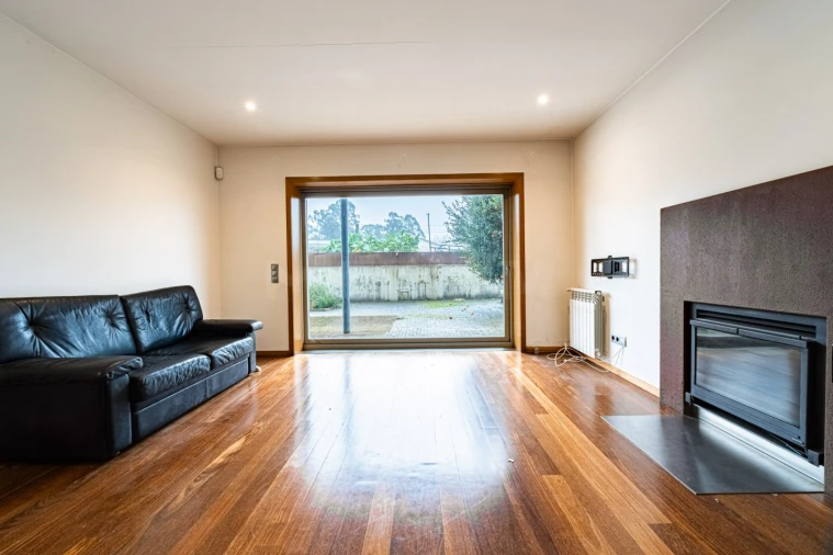 Moradia T3 para Venda em Paredes Foto 4