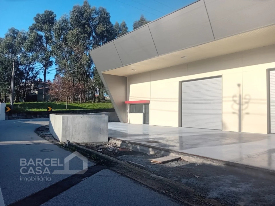 Armazém para Arrendamento em Alvelos Foto 3