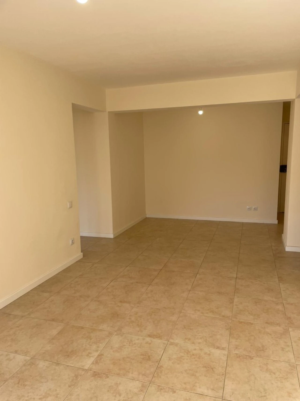 Apartamento T2 para Venda em Algueirão-Mem Martins Foto 5