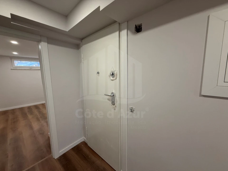 Apartamento T3 para Venda em Barreiro e Lavradio Foto 10