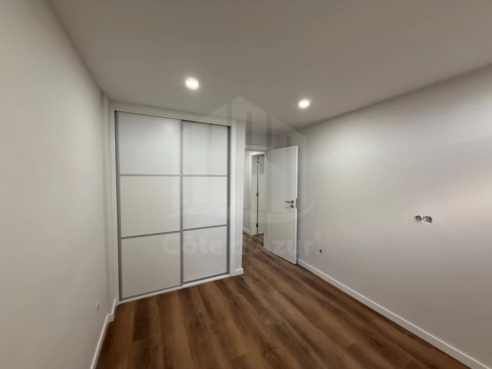 Apartamento T3 para Venda em Barreiro e Lavradio Foto 11