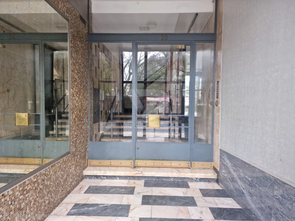 Apartamento T2 para Arrendamento em Campo de Ourique Foto 2