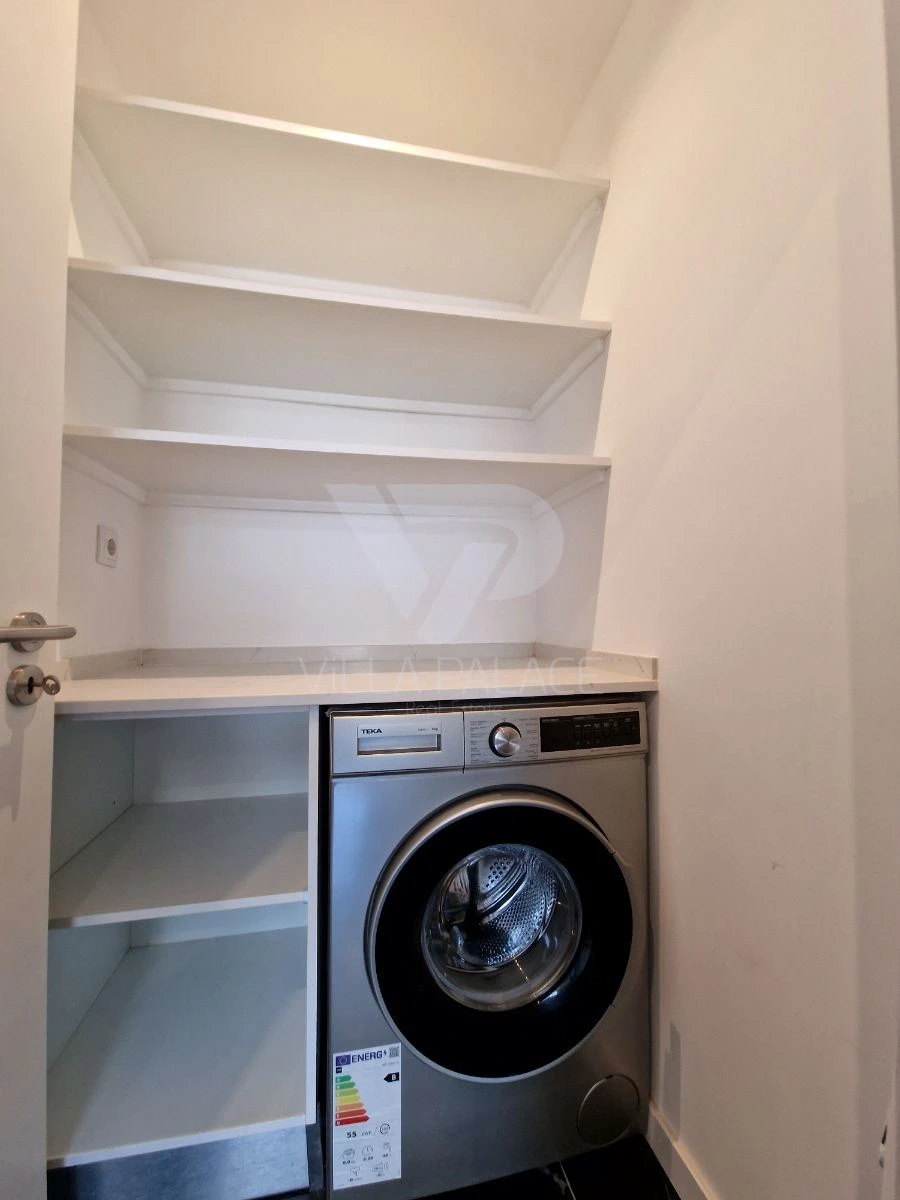 Apartamento T2 para Arrendamento em Campo de Ourique Foto 12