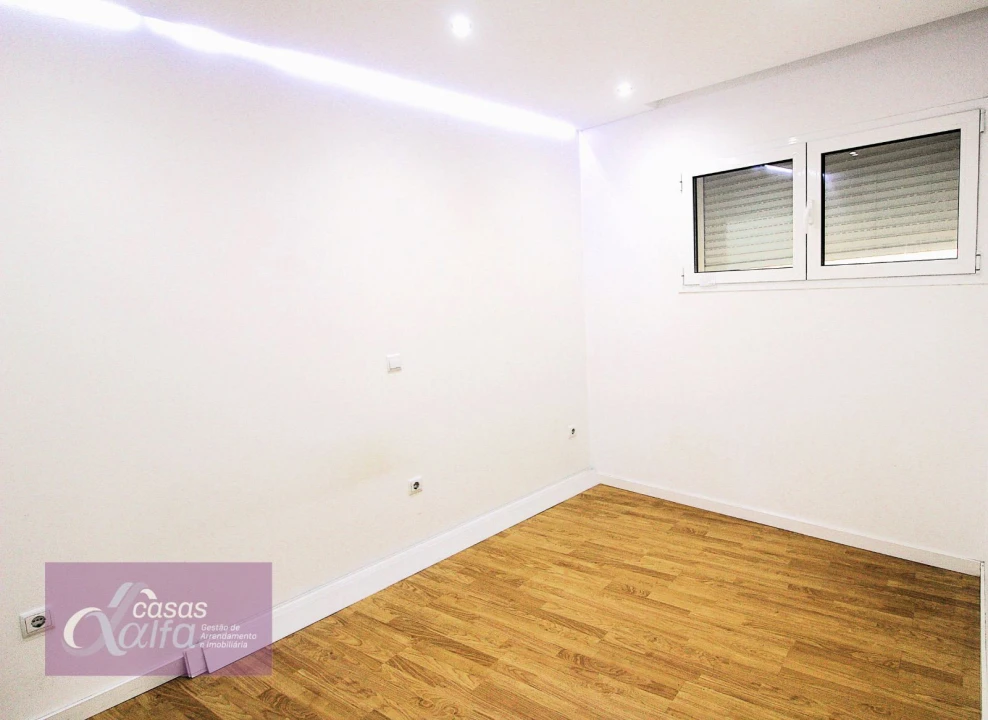 Apartamento T2 para Arrendamento em Leiria, Pousos, Barreira e Cortes Foto 13