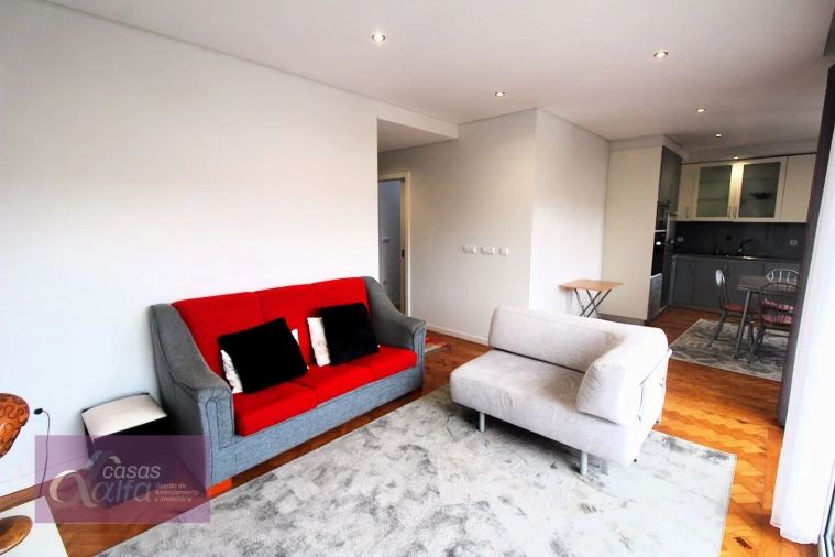 Apartamento T2 para Arrendamento em Leiria, Pousos, Barreira e Cortes Foto 2