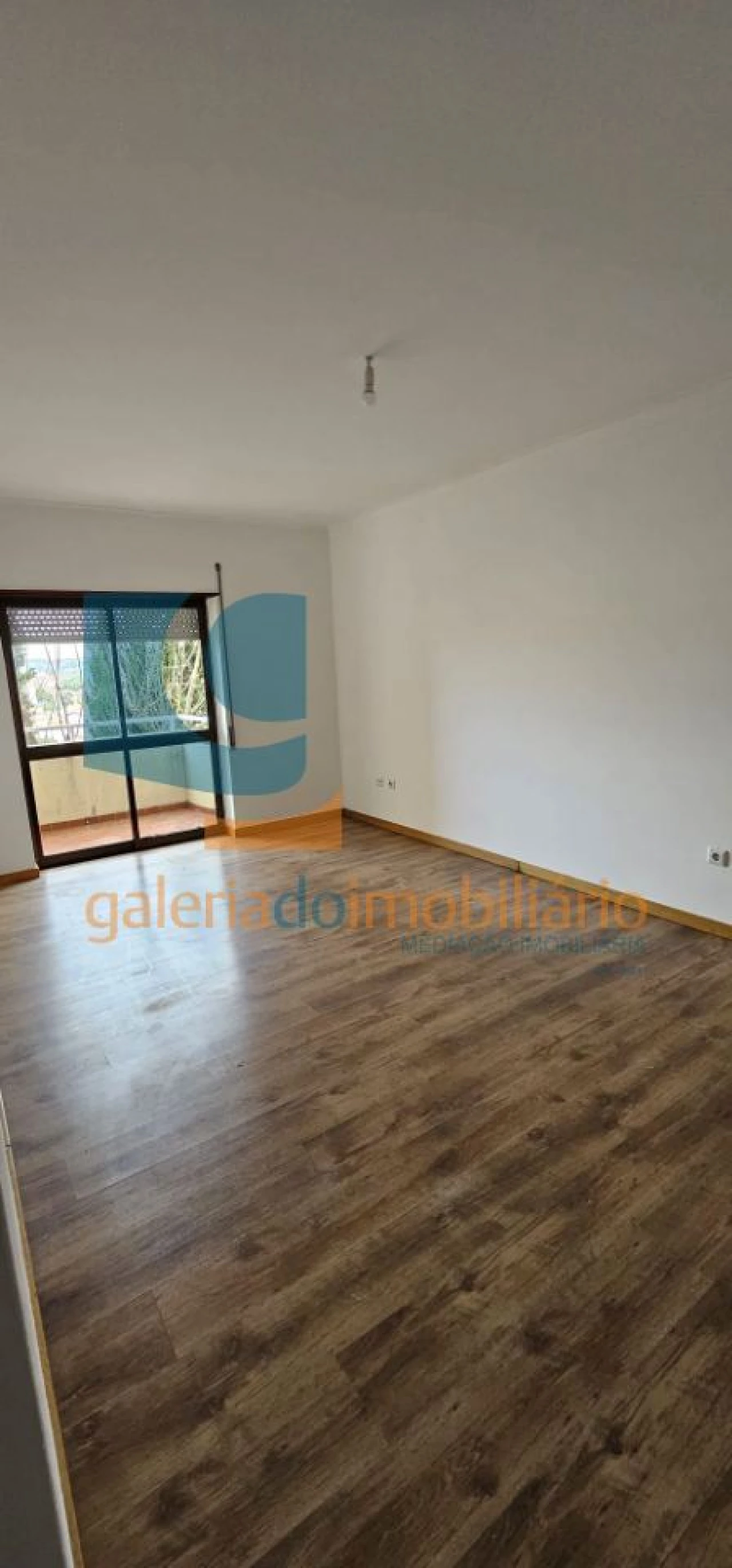 Apartamento T3 para Arrendamento em Torres Novas (Santa Maria, Salvador e Santiago) Foto 11