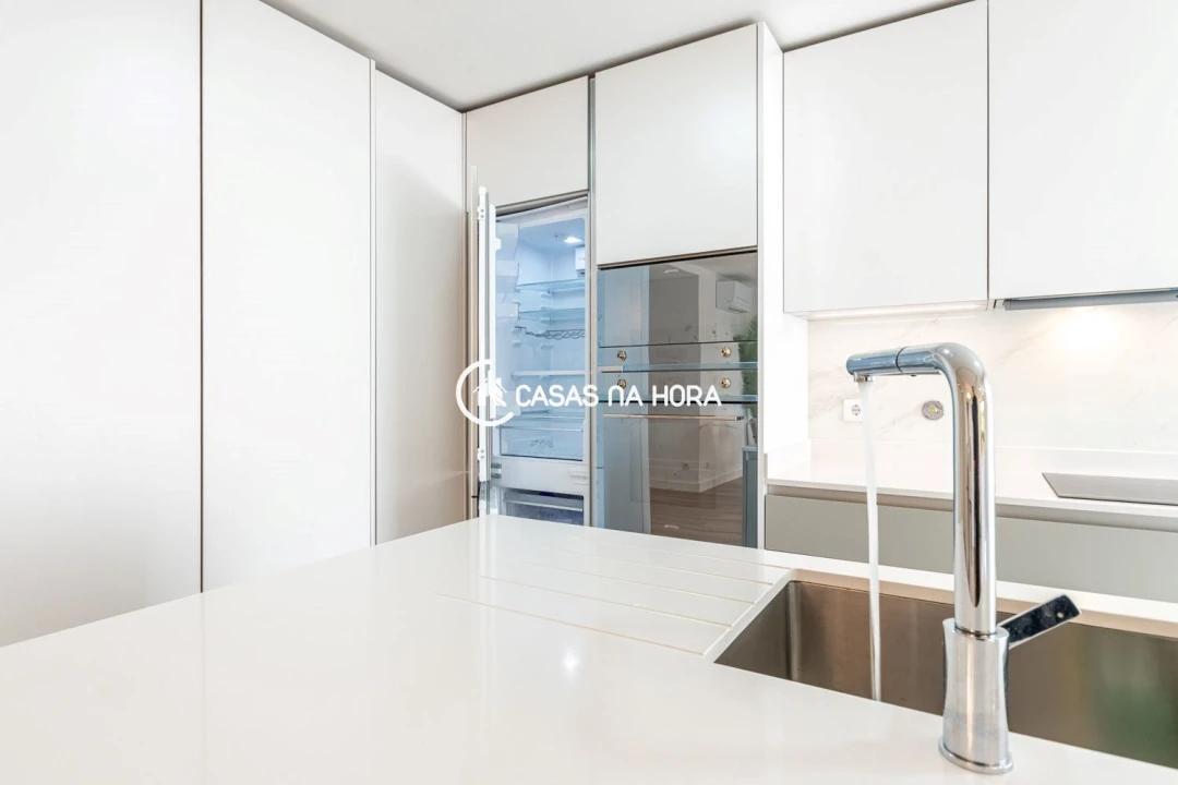 Apartamento T2 para Arrendamento em Loures Foto 3