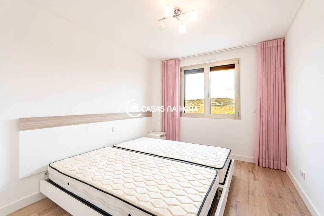 Apartamento T2 para Arrendamento em Loures Foto 8