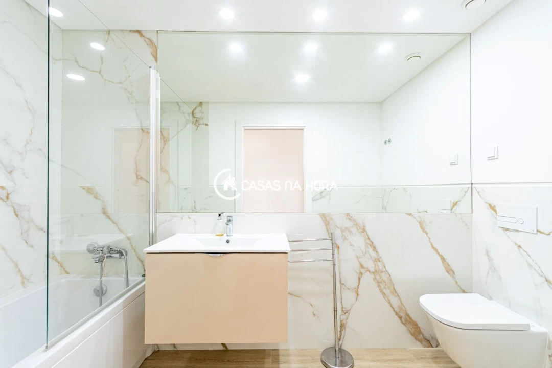 Apartamento T2 para Arrendamento em Loures Foto 14