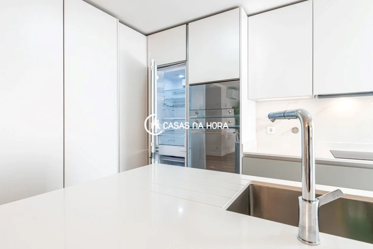 Apartamento T2 para Arrendamento em Loures Foto 4